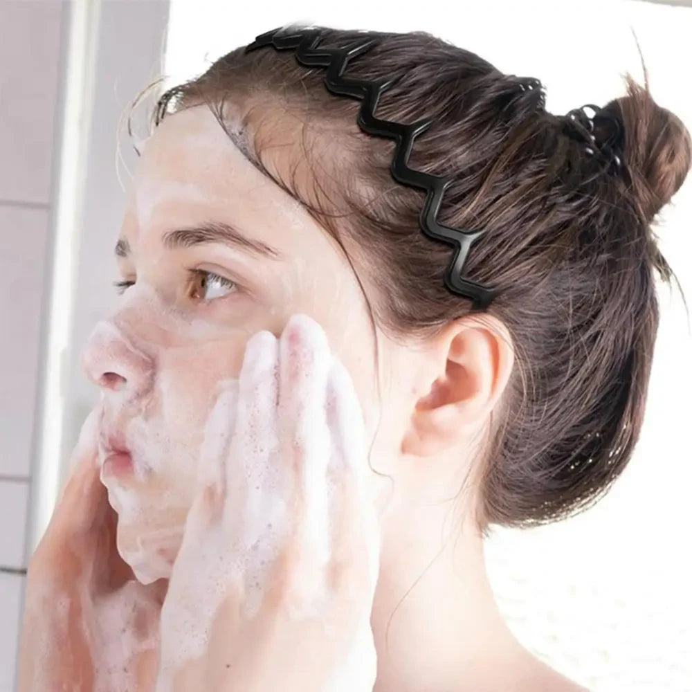 Plastová čelenka do vlasov so zúbkami